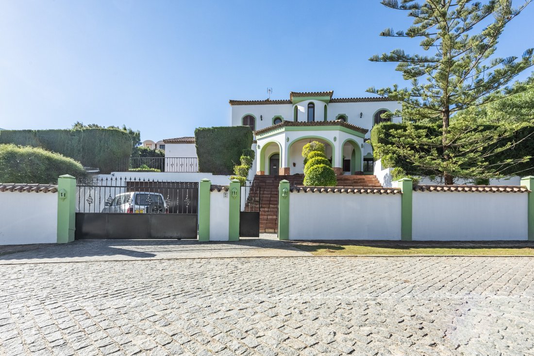 Villa in Sotogrande, San Roque, Andalusia 1 - 16737641