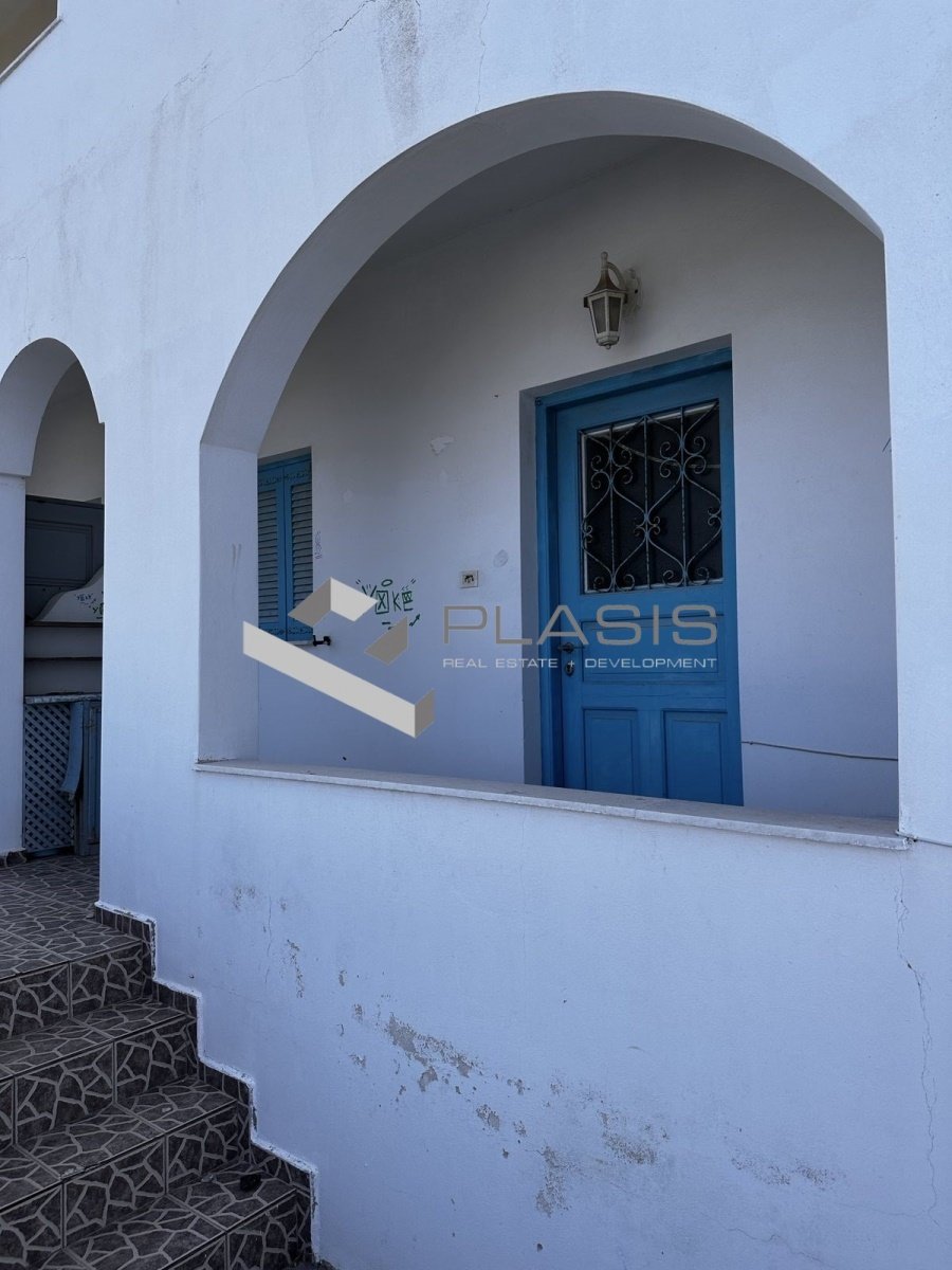 House in Thira, Aegean, Greece 5 - 15431721
