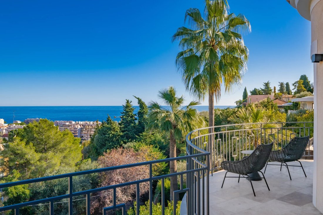 Villa in Village-Cros de Caste-Coupiere-Mont Gros, Roquebrune-Cap-Martin, France 2 - 16735921