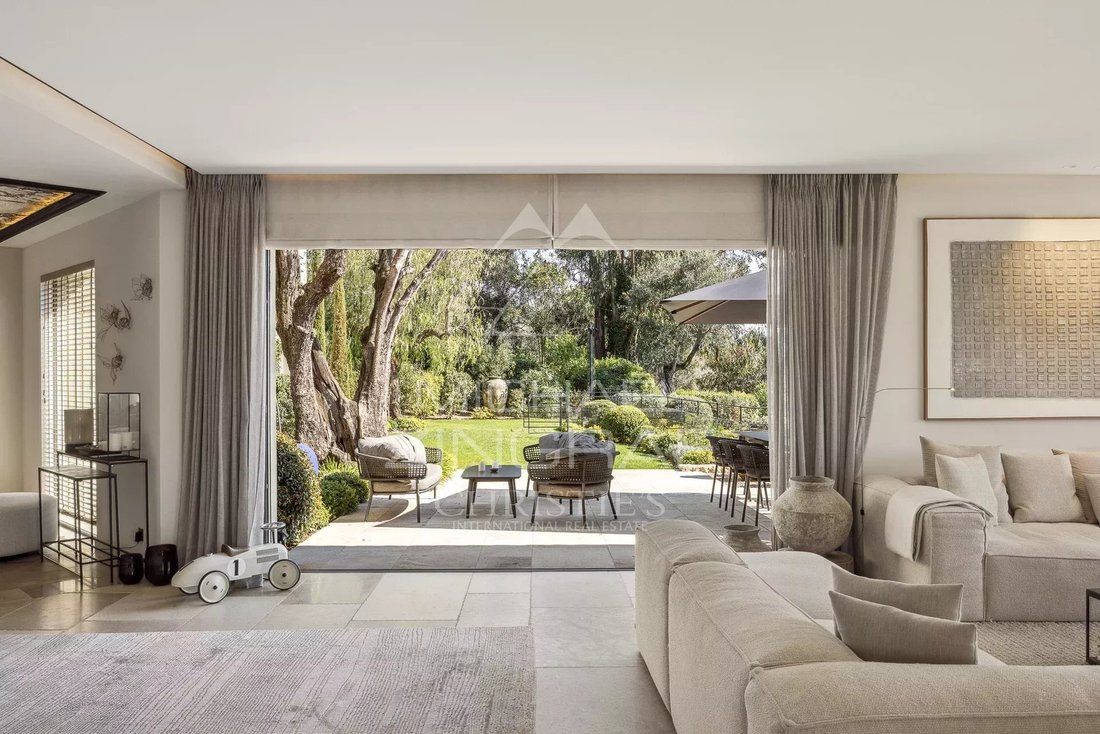 Villa in Grasse, Provence-Alpes-Côte d'Azur, France 5 - 16731424