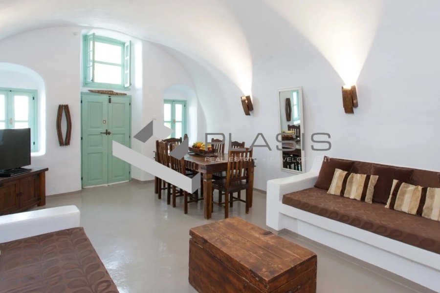 House in Thira, Aegean, Greece 4 - 15731112