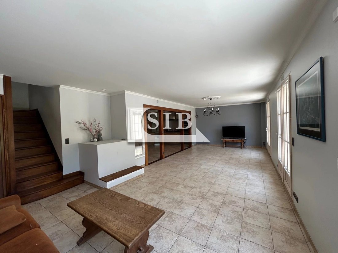 House in Longpont-sur-Orge, Ile-de-France, France 2 - 16737293