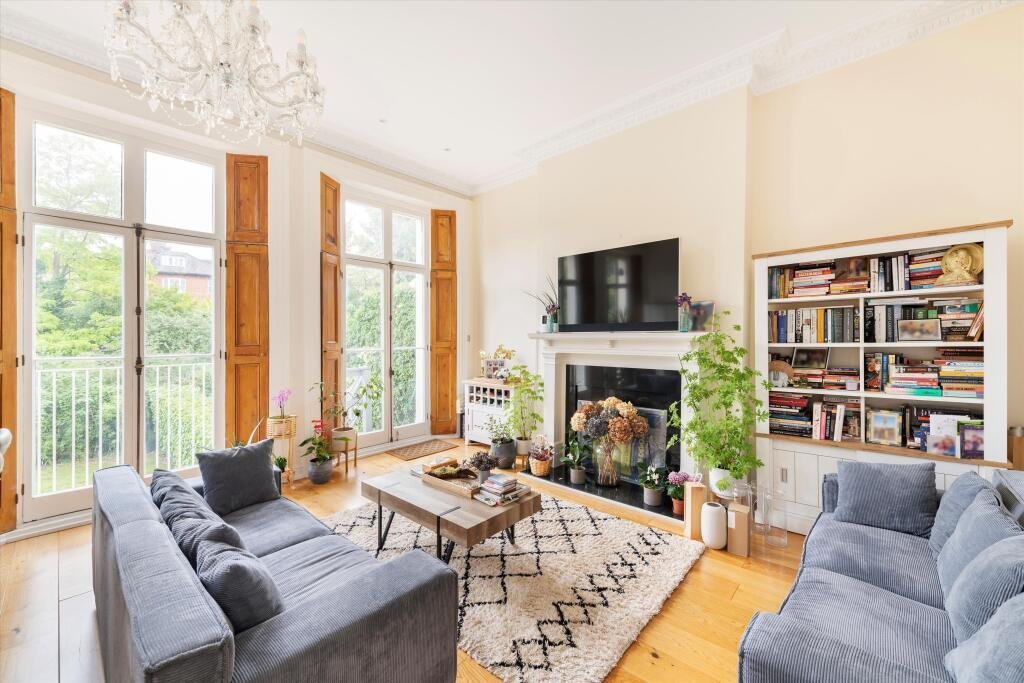 Apartment in Belsize Park, Camden, England 1 - 16734843