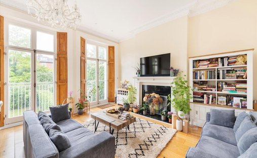 Apartment in Belsize Park, Camden, England 1