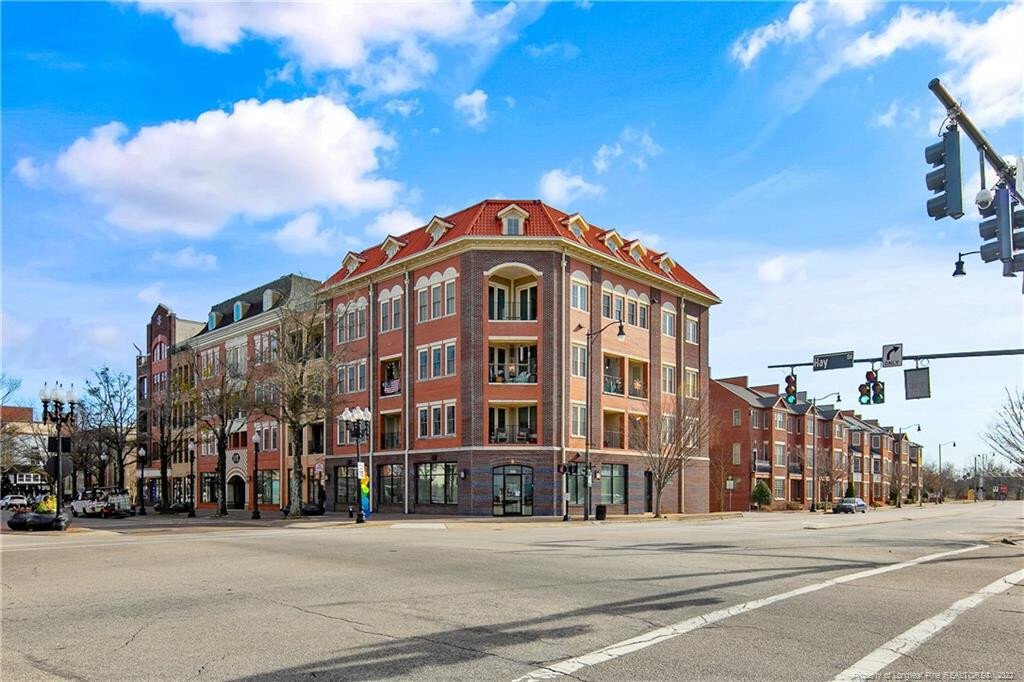 Condo in Fayetteville, North Carolina, United States 1 - 16732468