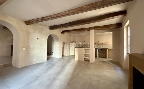 Beautiful Stone Property With Views And Pool