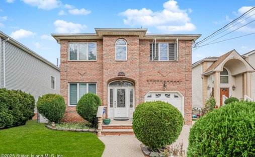 House in New York, New York, United States 1