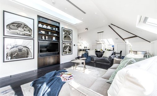 Penthouse in The Boltons, Kensington And Chelsea, England 1