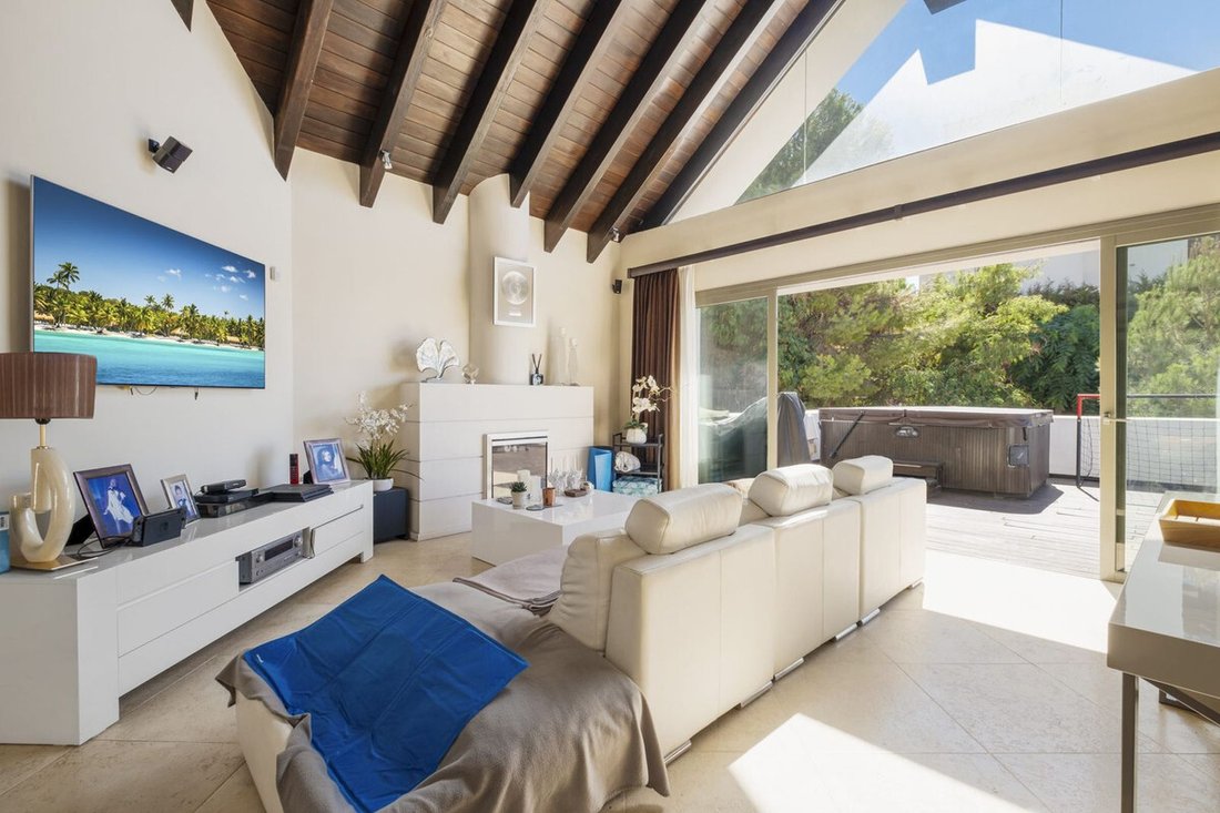 Penthouse in Benahavis, Andalusia, Spain 3 - 15070464