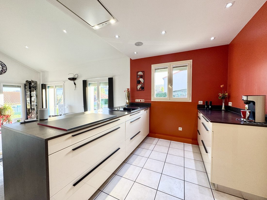 House in Chanonat, Auvergne-Rhône-Alpes, France 5 - 16737321