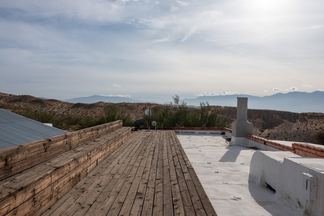 Desert Hot Springs, California, United States 5 - 16731223