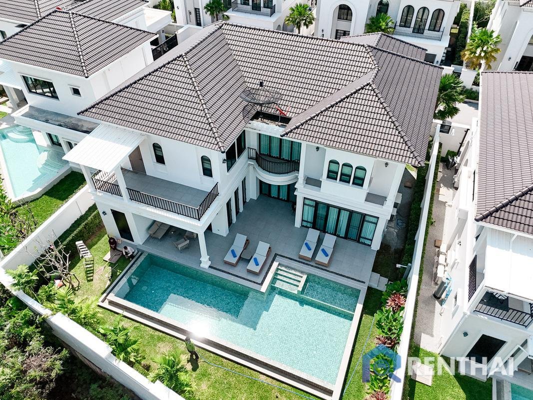 Villa in Choeng Thale, Phuket, Thailand 1 - 16737706
