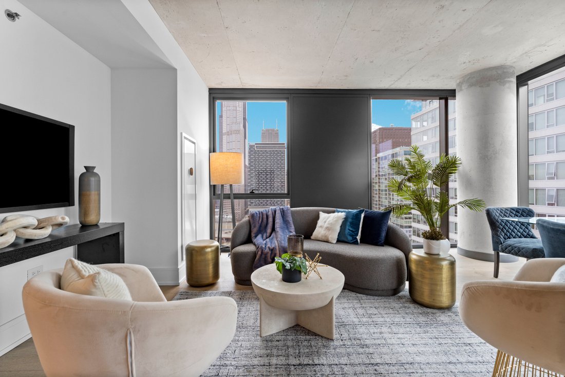 Curated visual reference: Fresh Look at Experience Sophisticated Urban Living Like In Chicago Illinois United