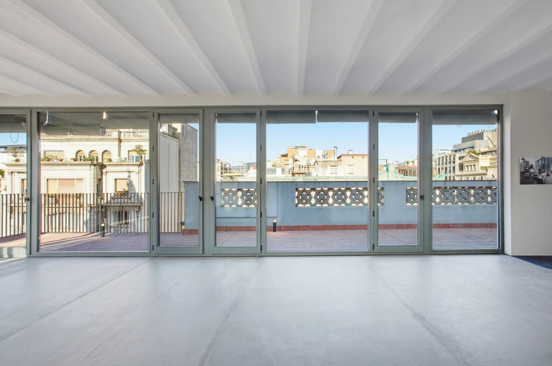 Apartment in Eixample, Barcelona, Spain 3 - 16734750