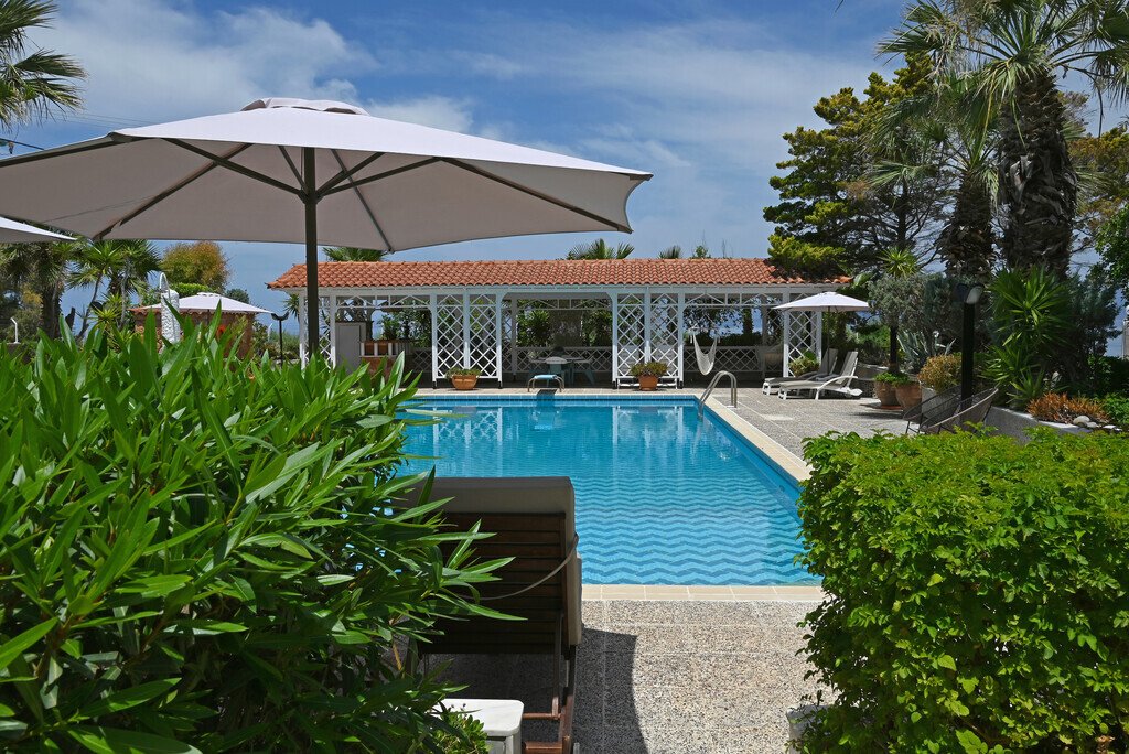 Villa in Megara, Attica, Greece 3 - 16735476