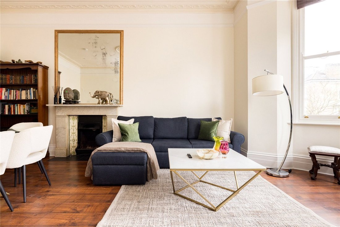 Apartment in The Boltons, Kensington And Chelsea, England 2 - 16735004