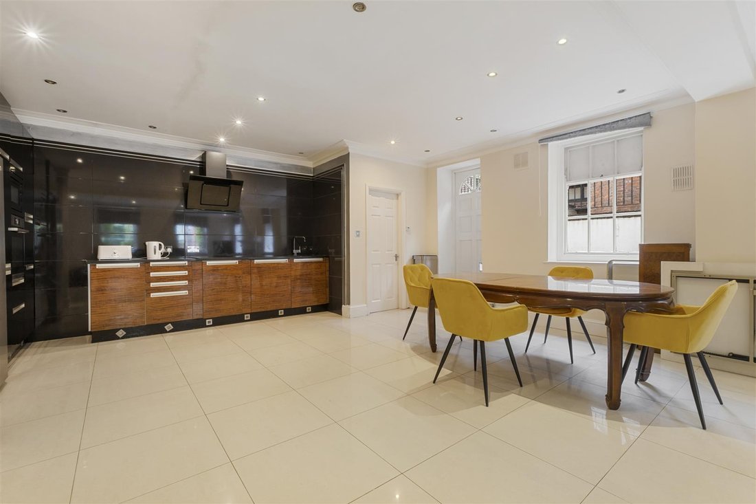 Apartment in Hampstead, Camden, England 3 - 16735048