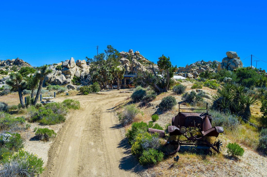 House in Yucca Valley, California, United States 5 - 16731387