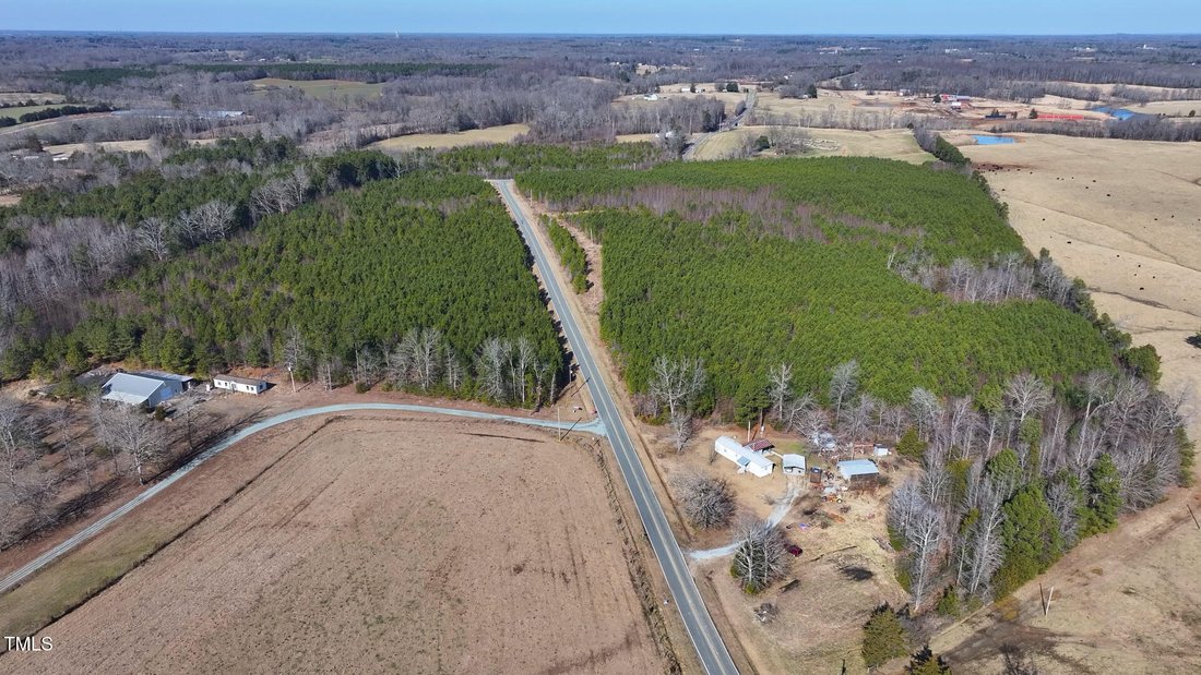 House in Siler City, North Carolina, United States 2 - 16732904