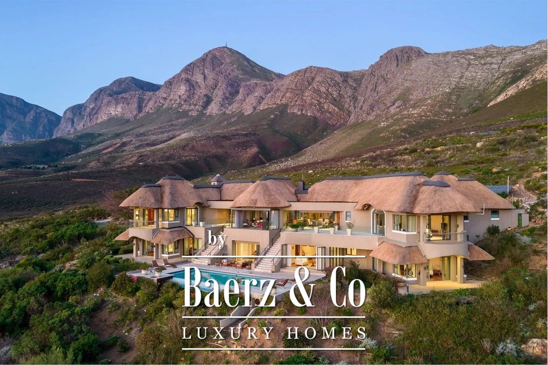Estate in Sir Lowry's Pass, Cape Town, South Africa 3 - 16734041