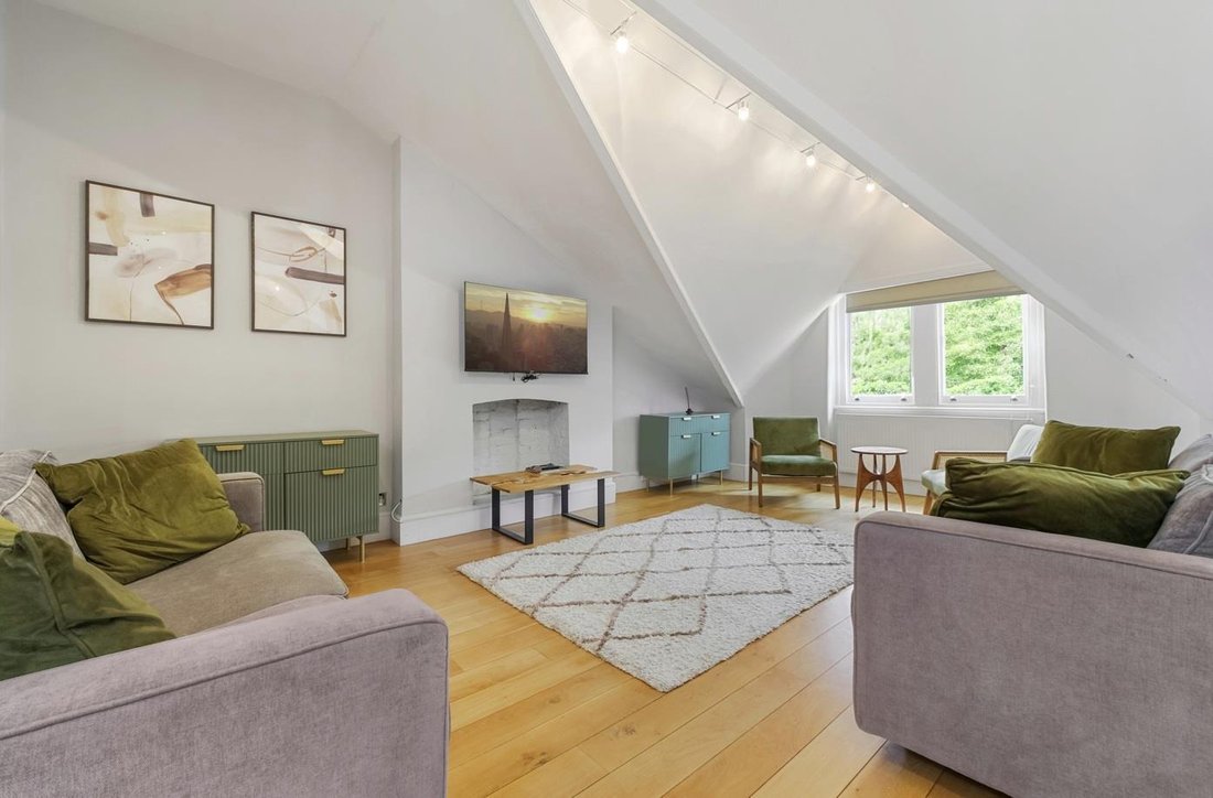 Apartment in Primrose Hill, Camden, England 4 - 16734859