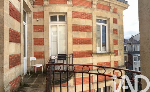 Apartment in Hôtel de Ville-Quinconce-Saint Seurin-Fondaudège, Bordeaux, France 1