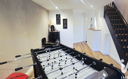 Castle for Sale in Auneau-Bleury-Saint-Symphorien, Centre-Val de Loire, France