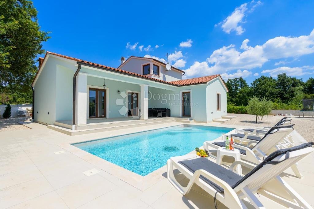 House in Svetvincenat, Istria County, Croatia 1 - 16736143
