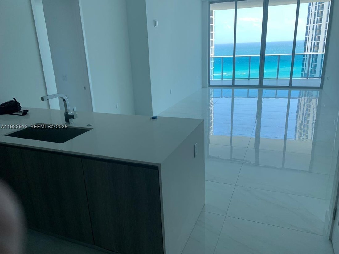 Condo in Golden Beach, Florida, United States 5 - 16736252
