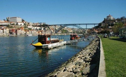 Appartamento a Lordelo do Ouro e Massarelos, Oporto, Portogallo 1