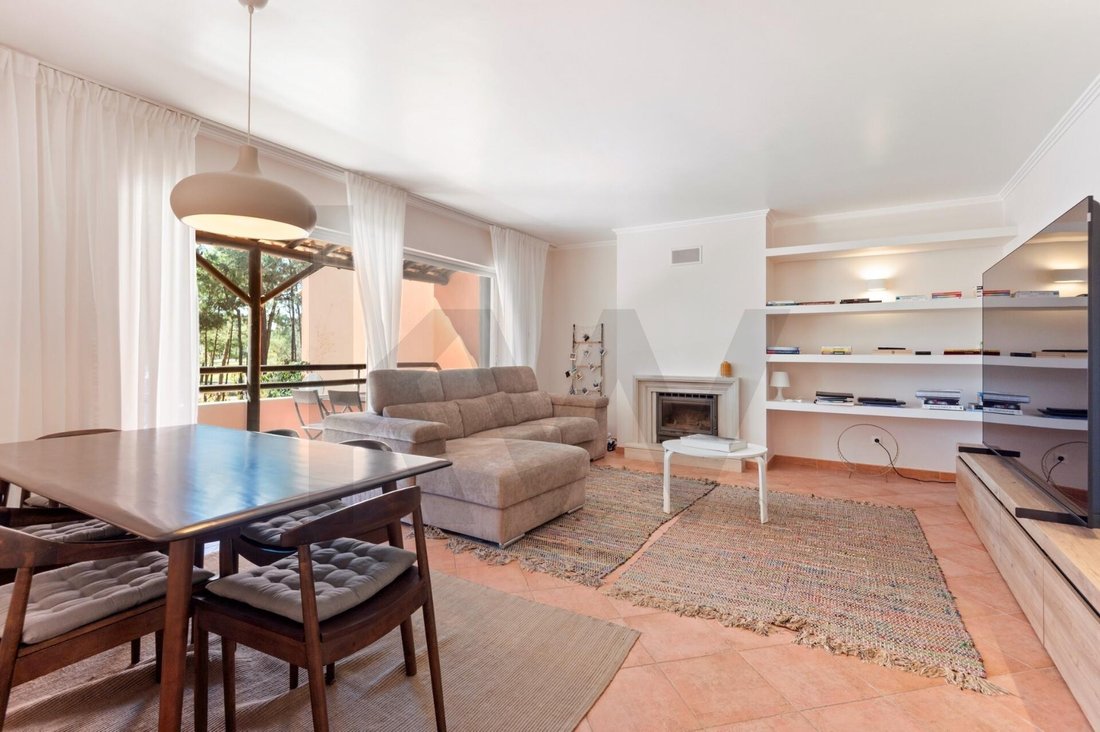 Apartment in Herdade Da Aroeira, Charneca de Caparica e Sobreda, Setubal 1 - 16737658