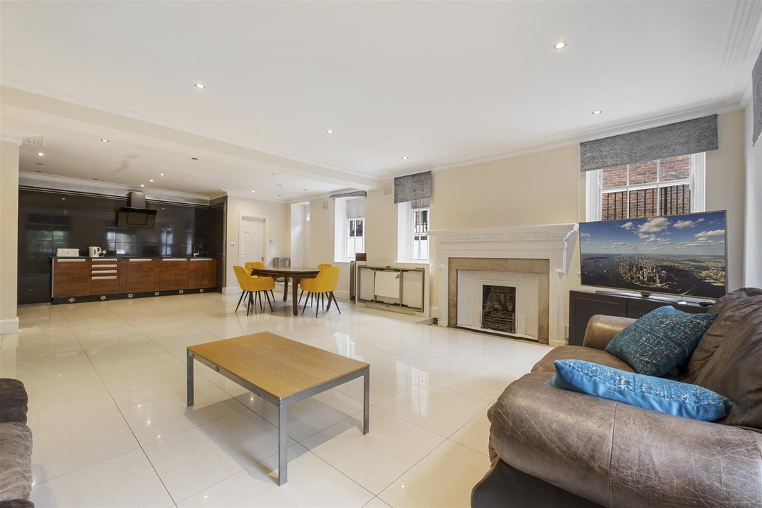 Apartment in Hampstead, Camden, England 2 - 16735048