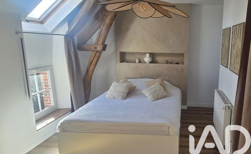 Castle for Sale in Auneau-Bleury-Saint-Symphorien, Centre-Val de Loire, France