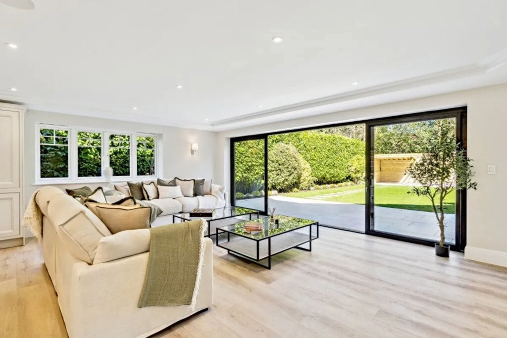 House in Gerrards Cross, England 4 - 16735109