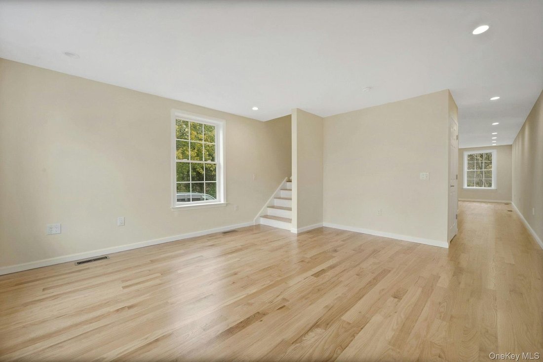Mamaroneck, New York, United States 4 - 16652553