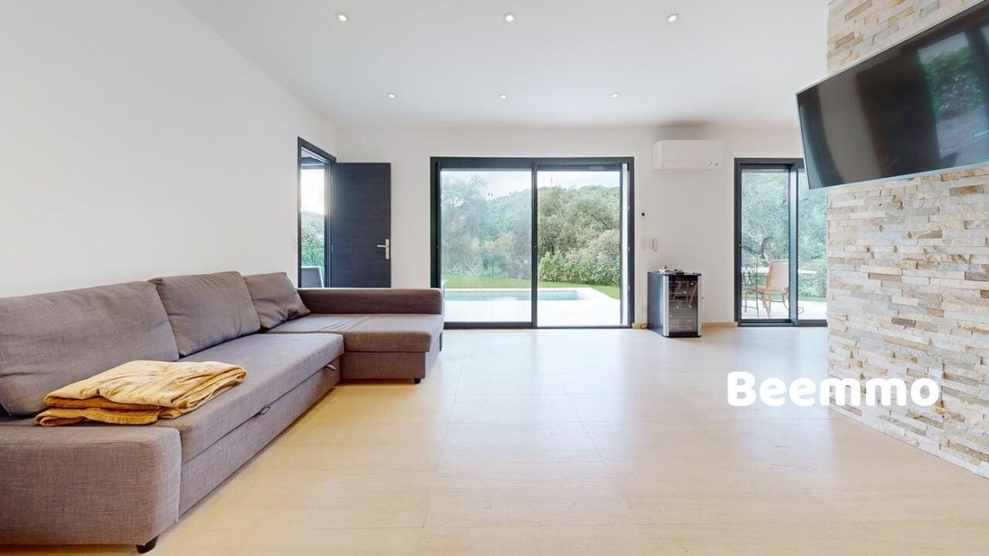 Villa in Auribeau-sur-Siagne, Provence-Alpes-Côte d'Azur, France 2 - 16737240