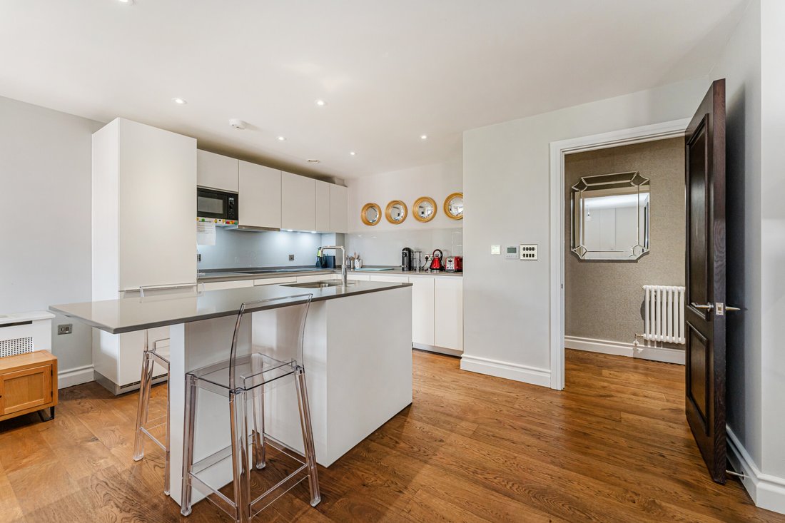 Appartamento a Campden Hill, Kensington e Chelsea, Inghilterra 5 - 16735622