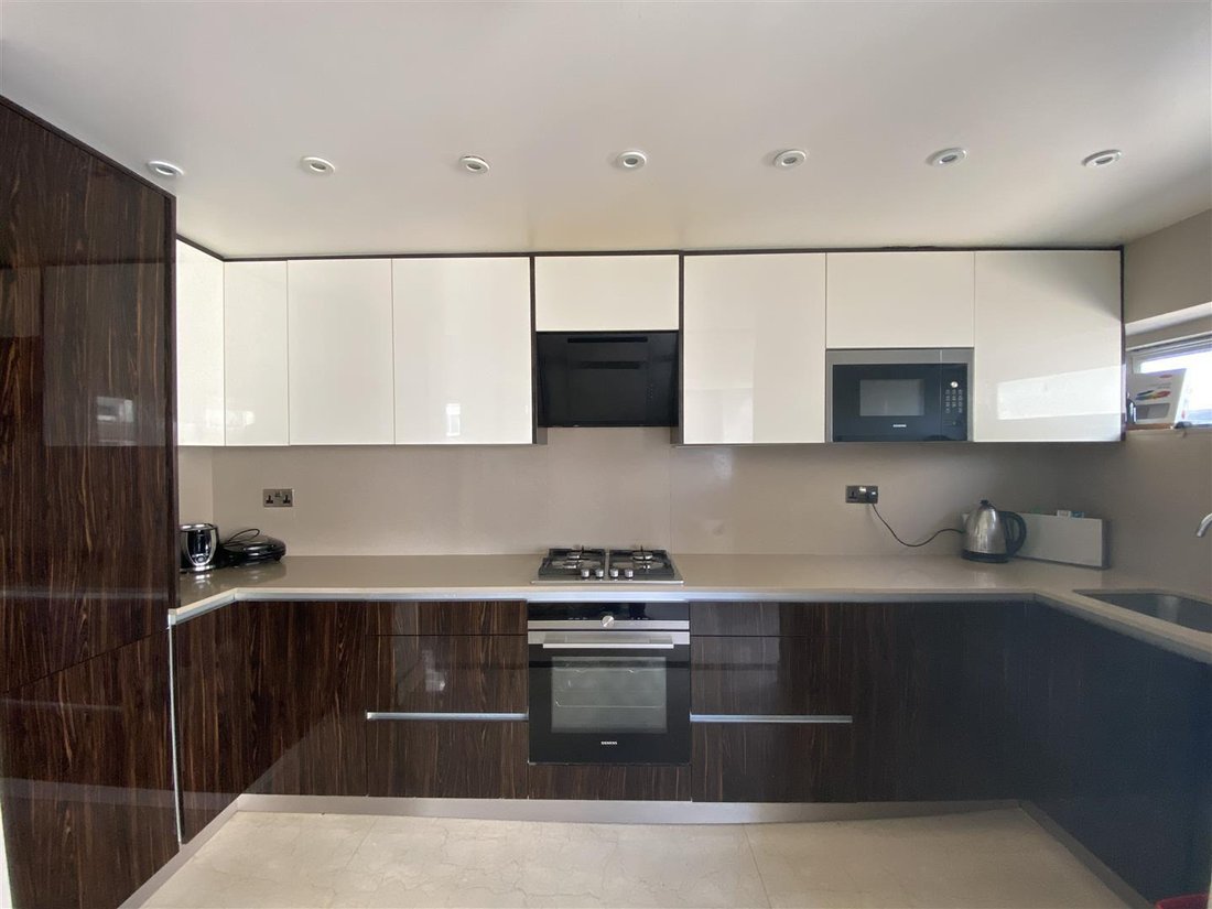 Apartment in Hyde Park, Westminster, England 5 - 16735008