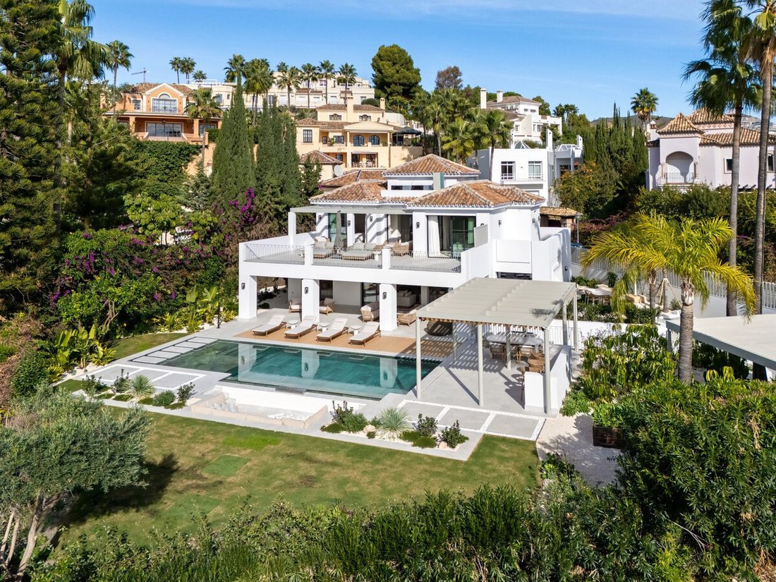 Villa in La Quinta, Benahavis, Andalusia 2 - 16721708