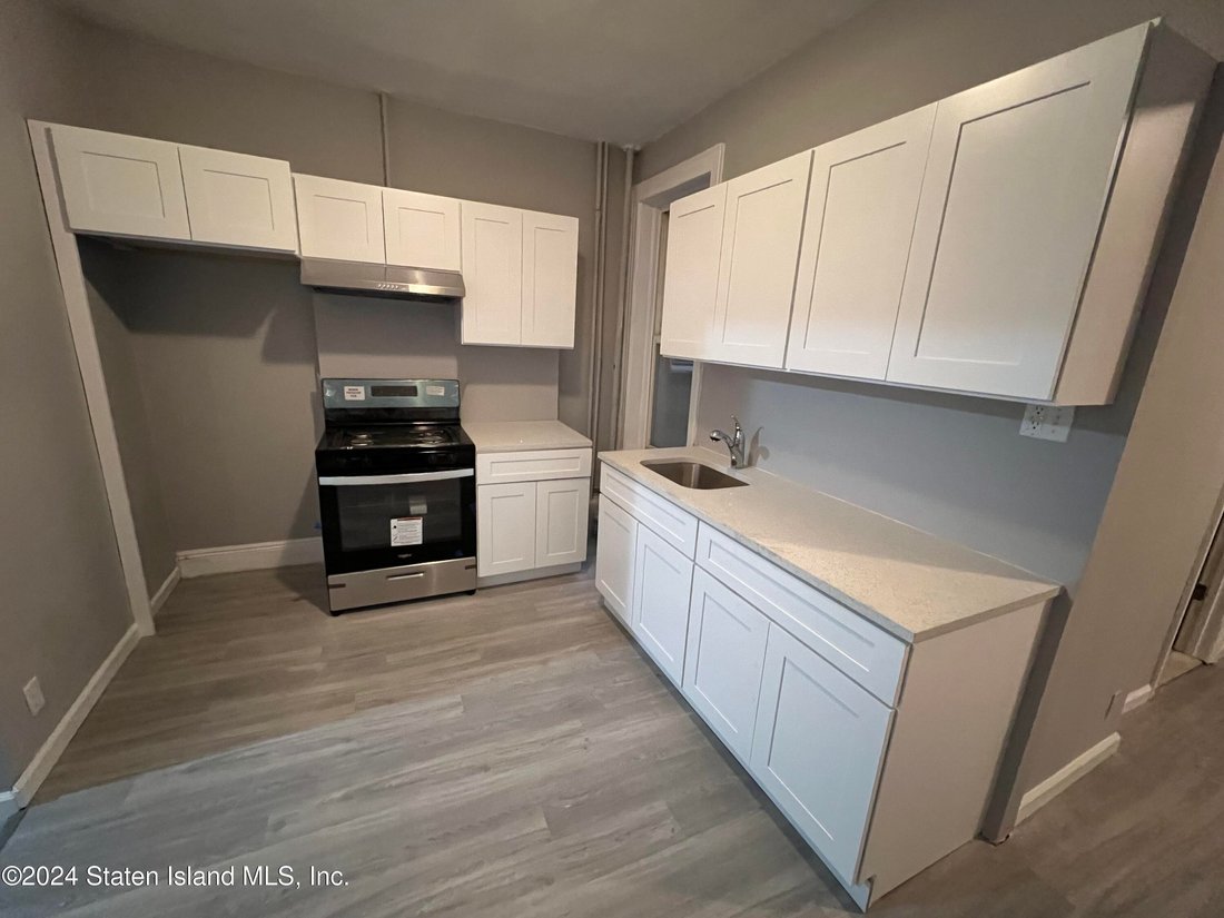 House in New York, New York, United States 2 - 16730448