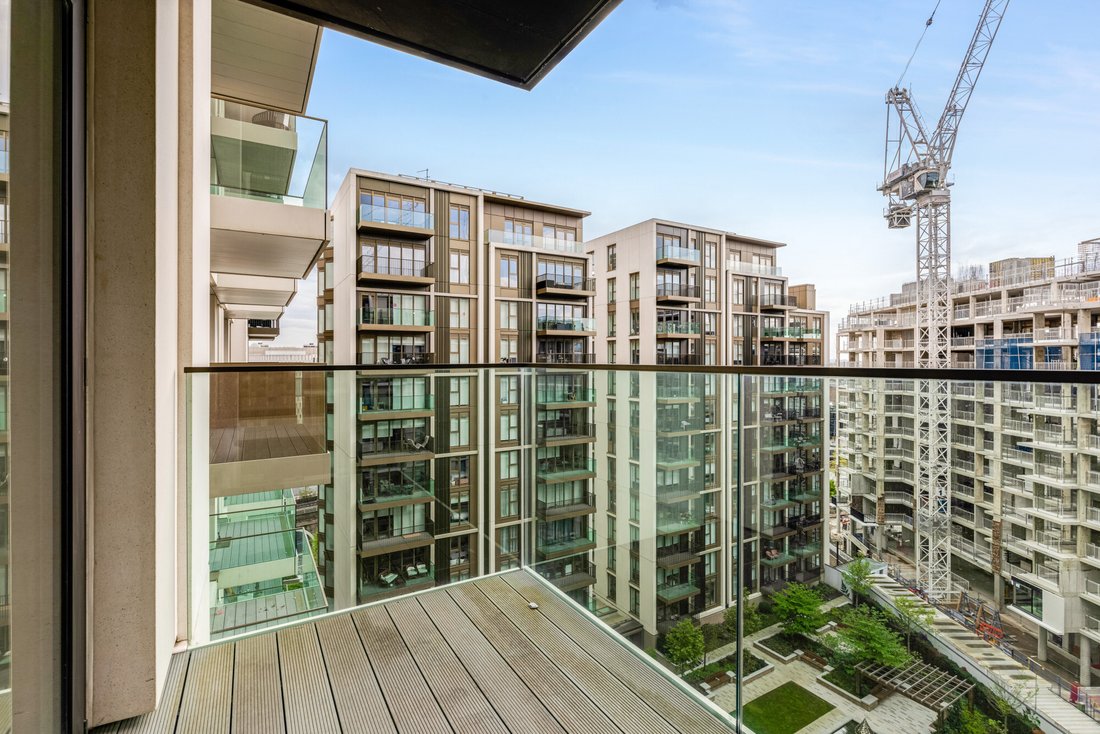 Apartment in White City, Hammersmith and Fulham, England 2 - 16734823