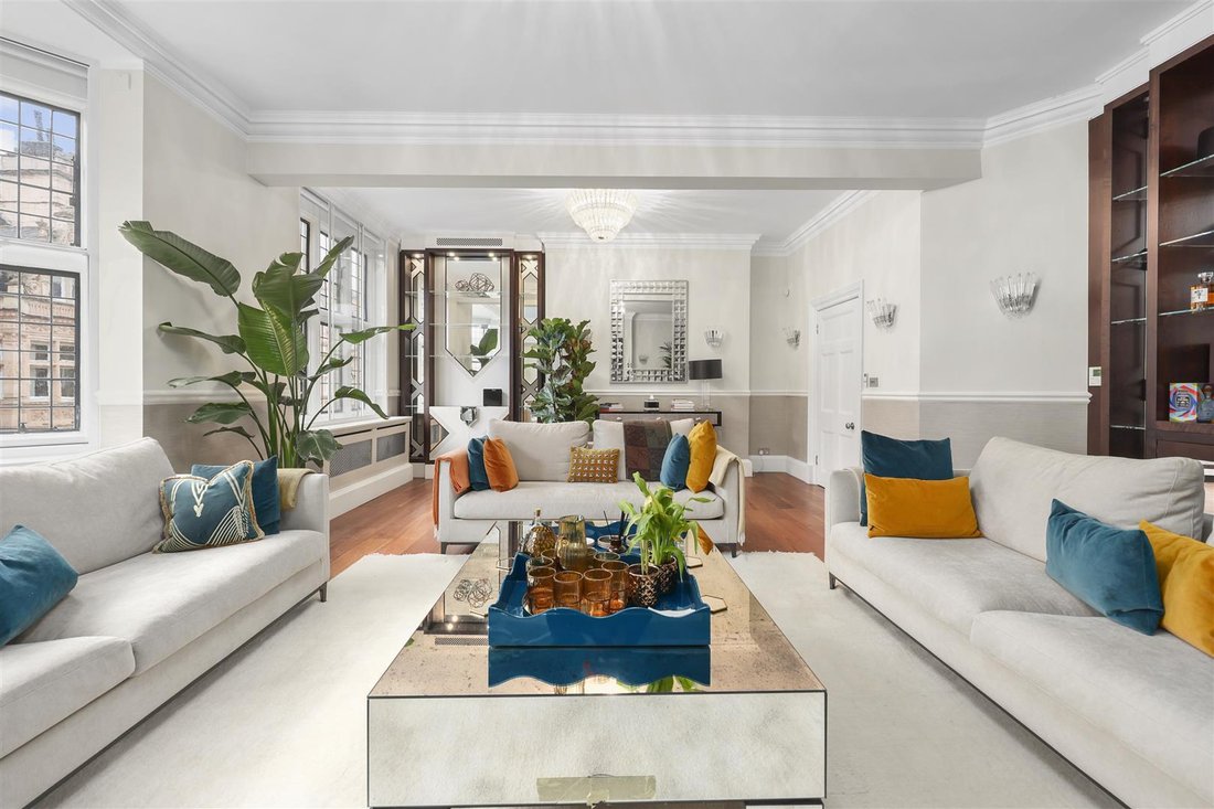 Apartment in Mayfair, Westminster, England 2 - 16735094