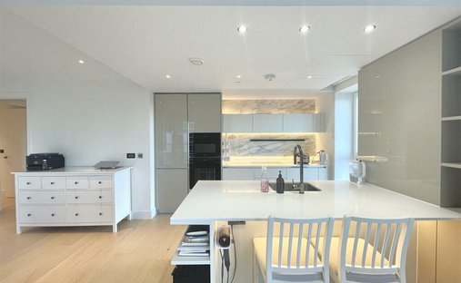 Apartment in East Acton, Ealing, England 1