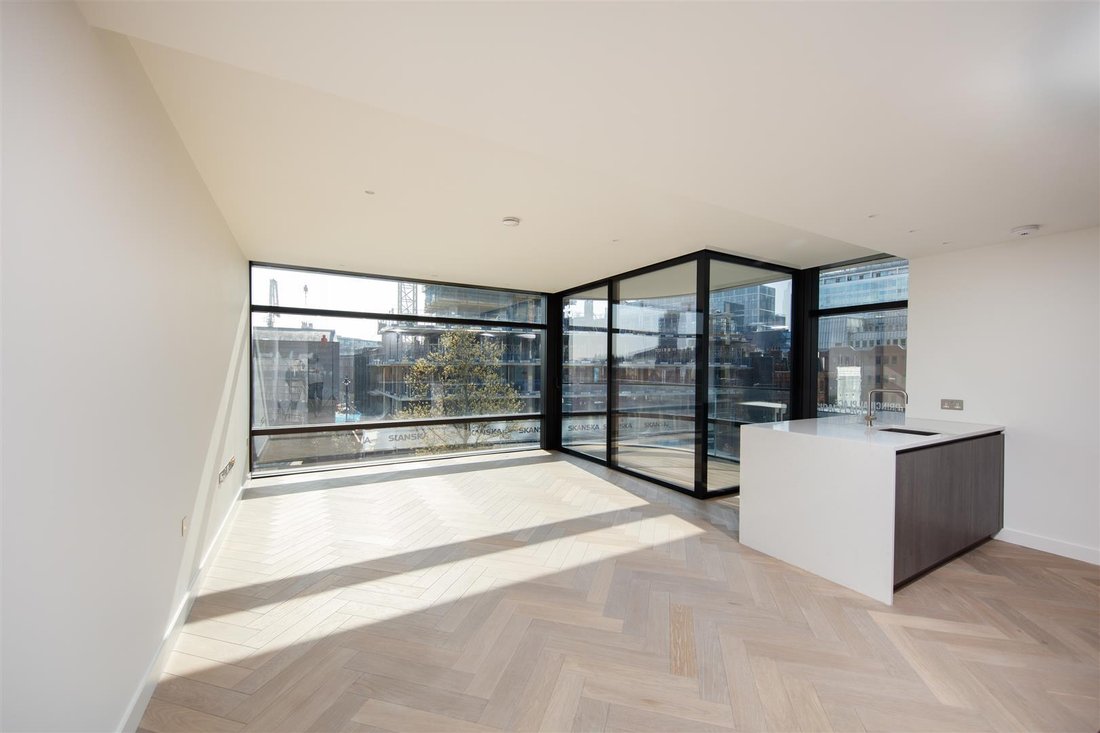 Apartment in EC2, Islington, England 1 - 16734623