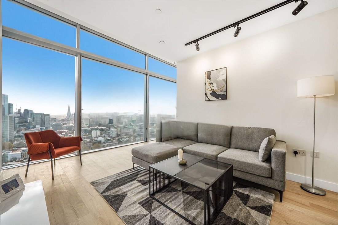 Apartment in EC1, Islington, England 1 - 16735510
