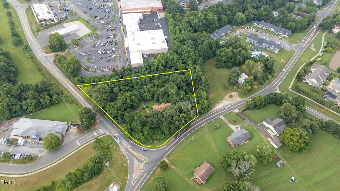 House in Hillsborough, North Carolina, United States 1 - 16732895