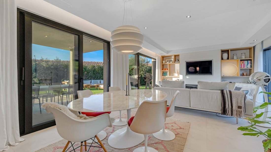 House in Ville-Les Saquedes-Le Bouillonnet, Sainte-Maxime, France 5 - 16736327