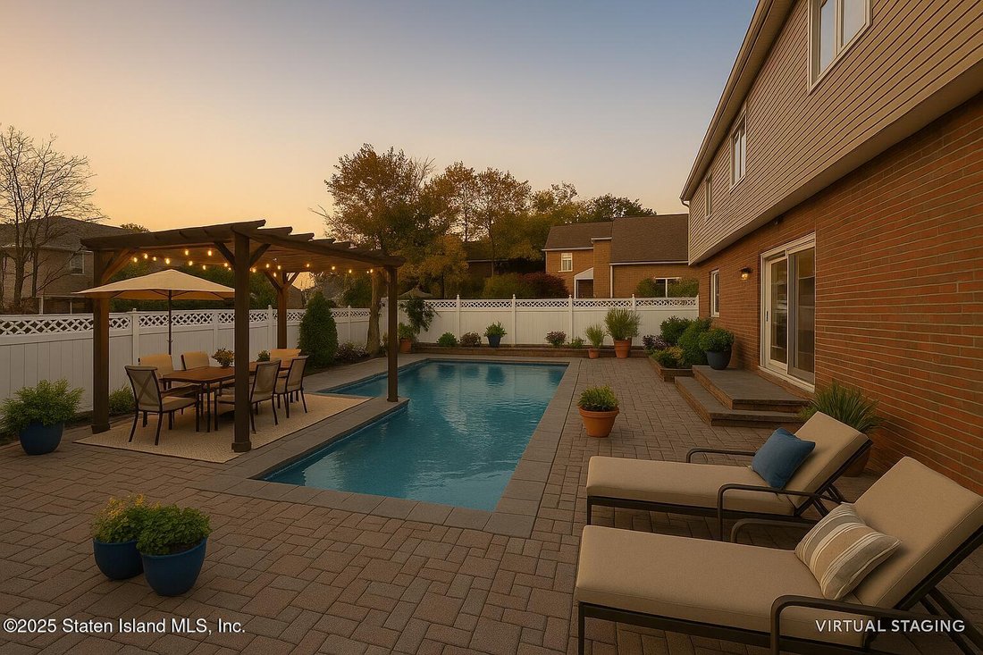 House in New York, New York, United States 5 - 16730358