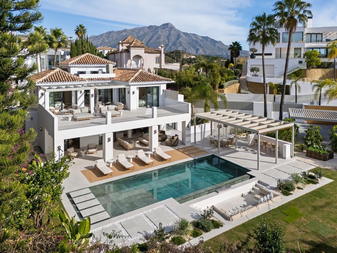 Villa in La Quinta, Benahavis, Andalusia 1 - 16721708