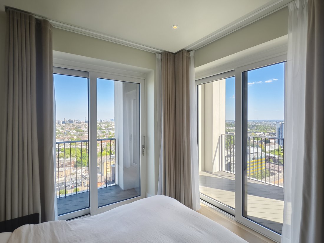 Apartment in White City, Hammersmith and Fulham, England 5 - 16735147